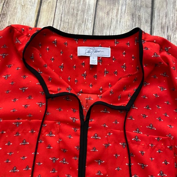 Libby Edelman Red Bumblebee Split Neck Tassel Popover Blouse - Picture 5 of 10